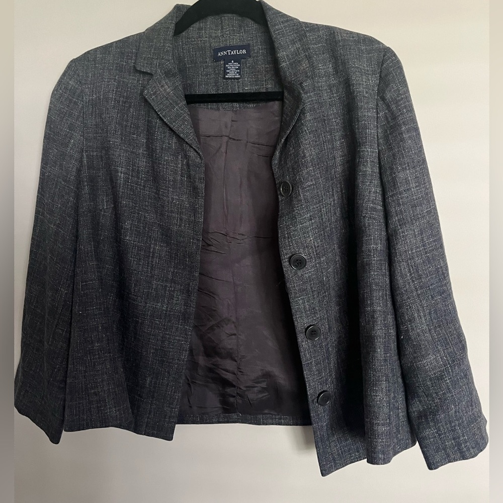 Ann Taylor Size 6​